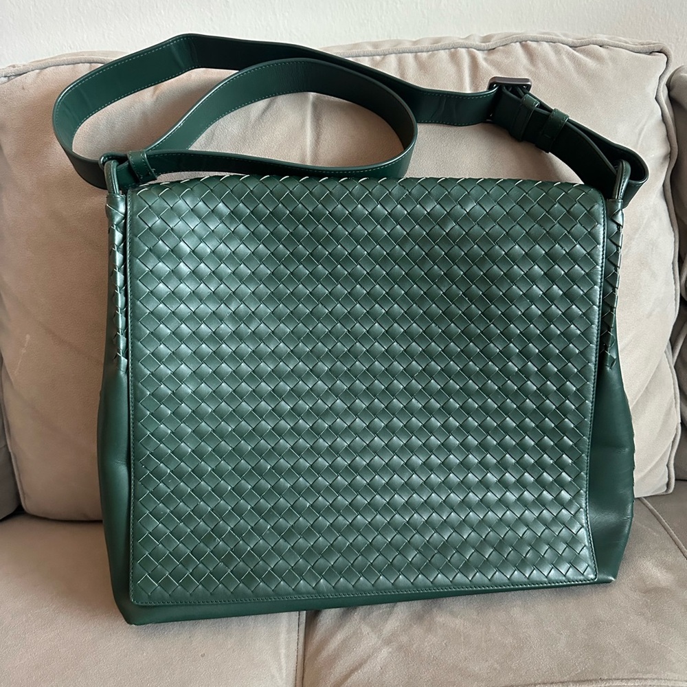 Bottega Veneta Messenger Bag